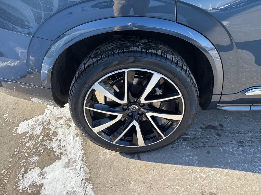 Certified 2023 Volvo XC90 B5 Plus w/ Protection Package Premier image 15