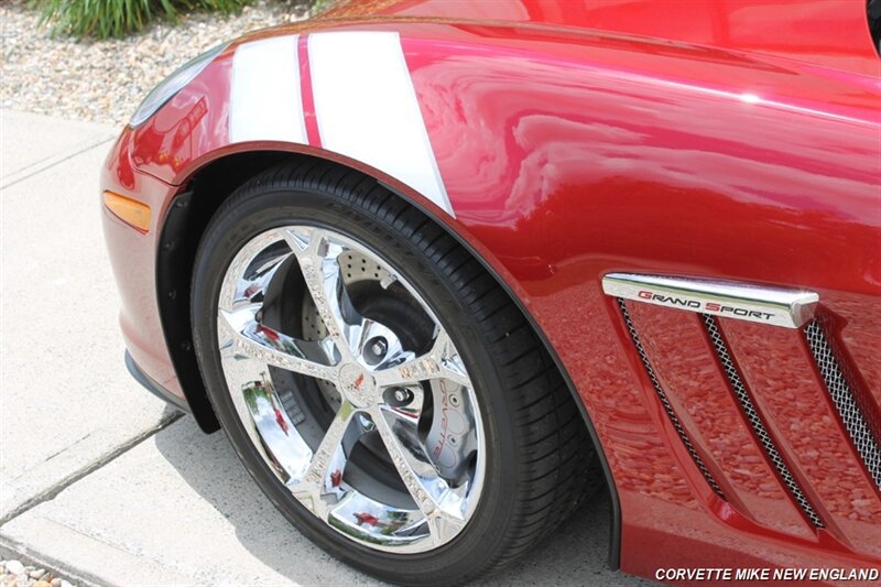 Used 2011 Chevrolet Corvette Grand Sport w/ Preferred Equipment Group RWD image 9