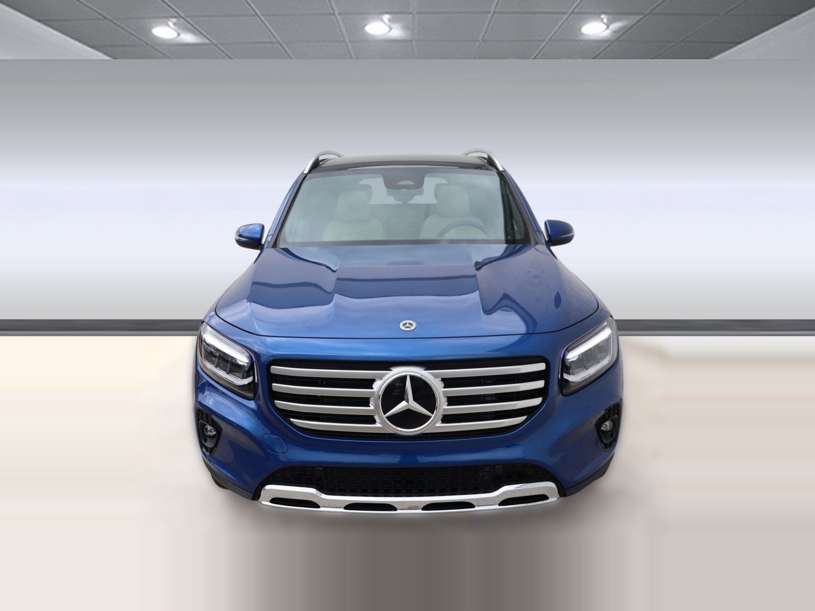 Used 2025 Mercedes-Benz GLB 250 image 4