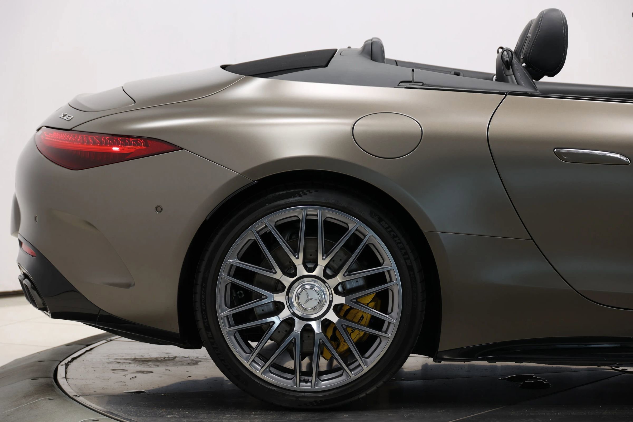 Used 2022 Mercedes-Benz SL 63 AMG 4MATIC image 62