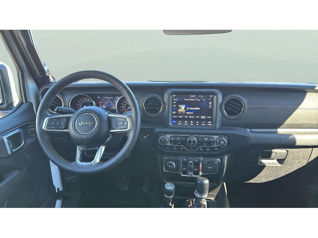 Used 2023 Jeep Gladiator Overland image 14