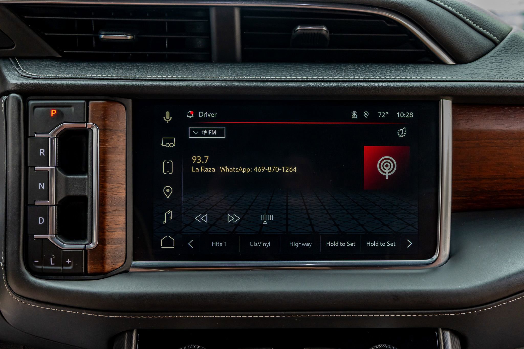 Used 2024 GMC Yukon Denali Ultimate AWD/4WD image 24