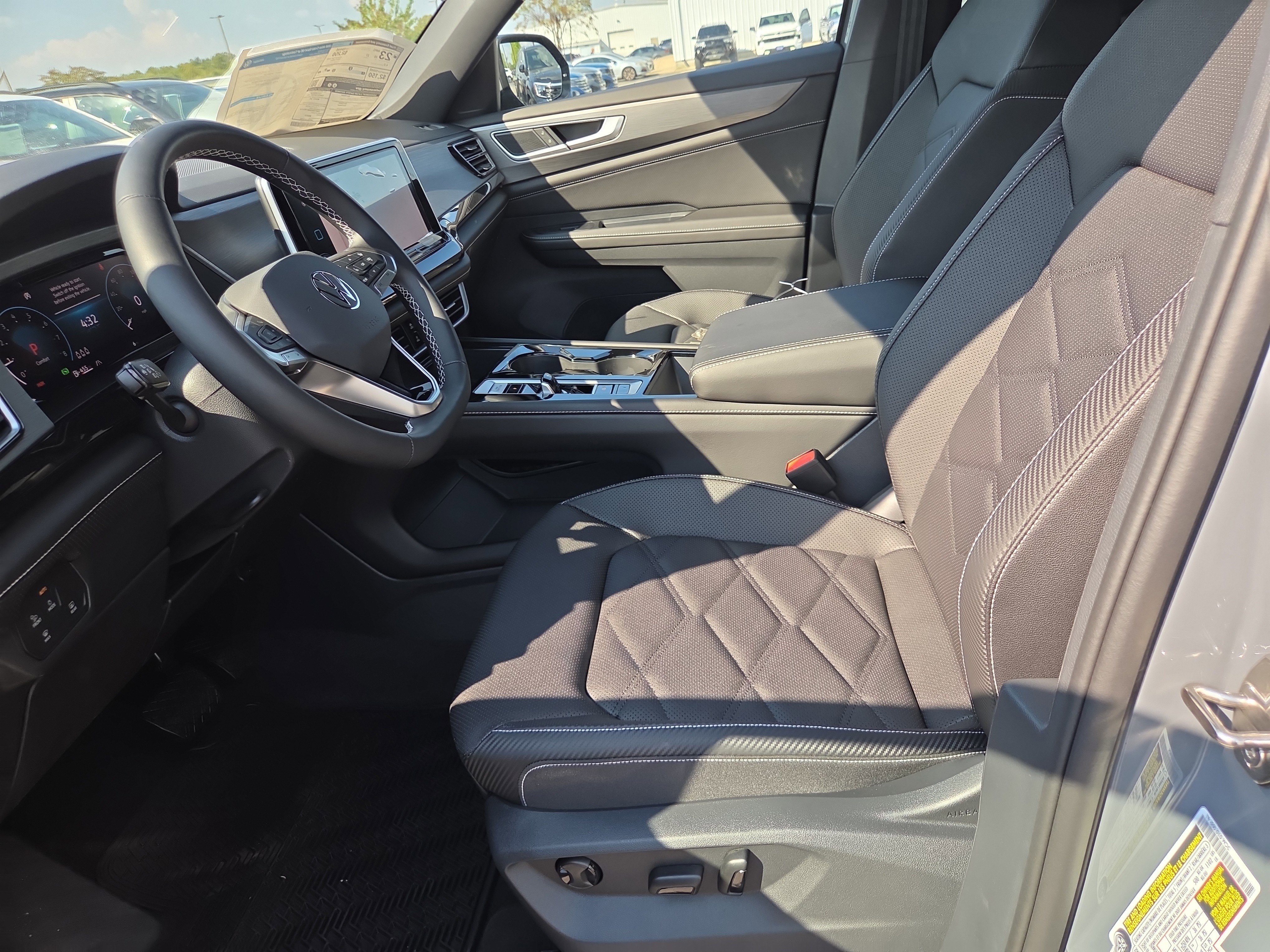 New 2026 Volkswagen Atlas Cross Sport SE image 4