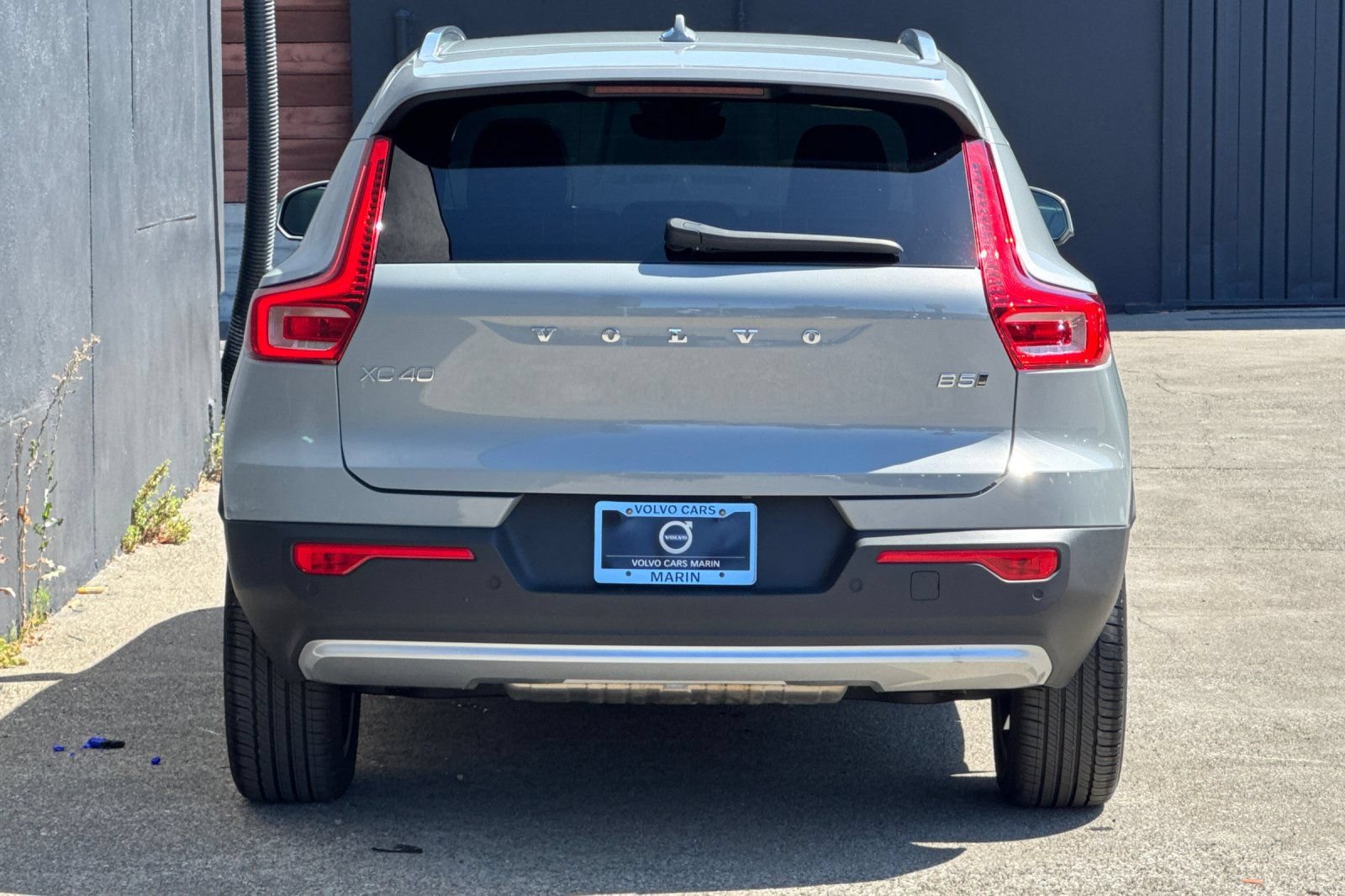 Used 2026 Volvo XC40 B5 Plus w/ Protection Package Premier AWD/4WD image 8