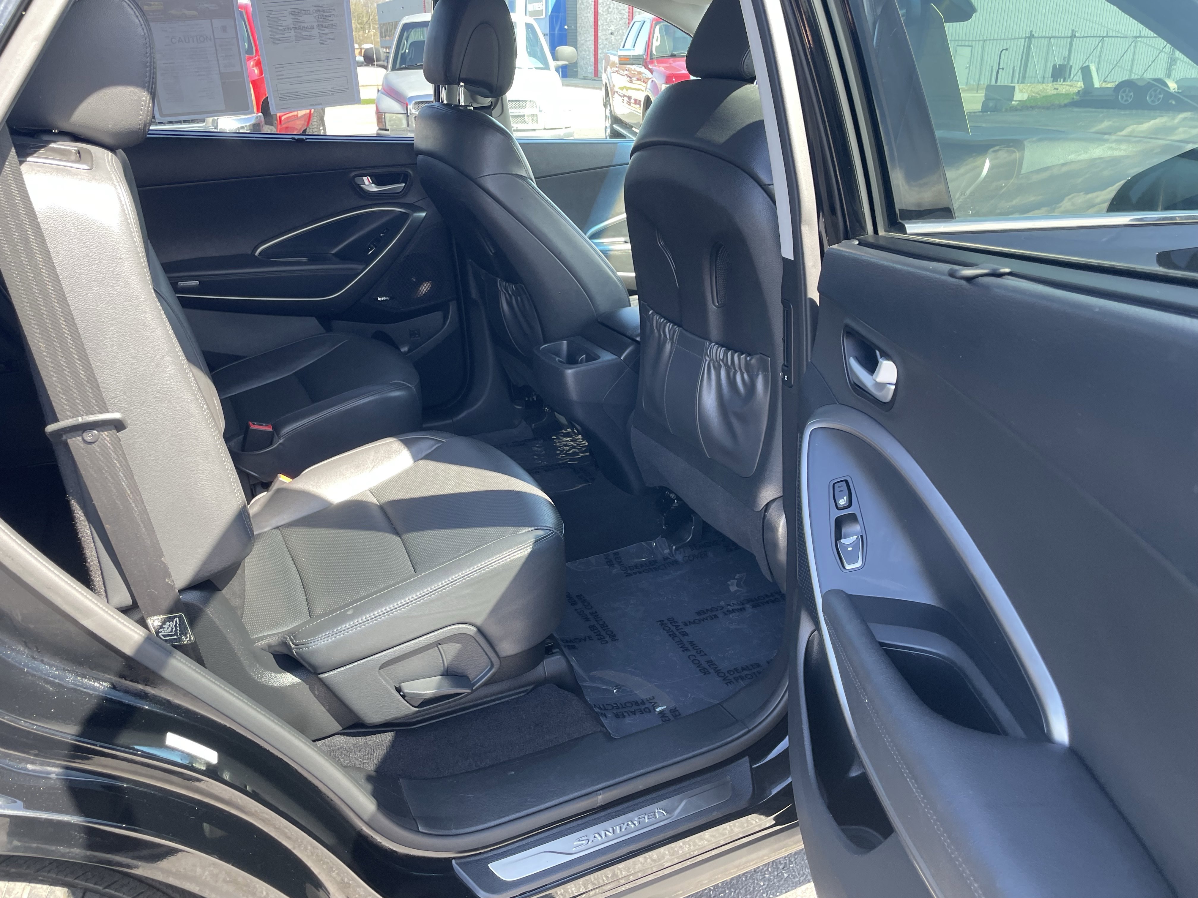 Used 2017 Hyundai Santa Fe Limited AWD/4WD image 31