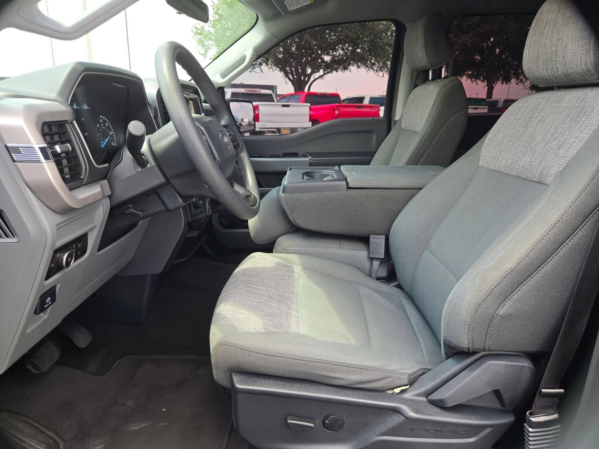 Used 2023 Ford F150 XLT RWD image 9