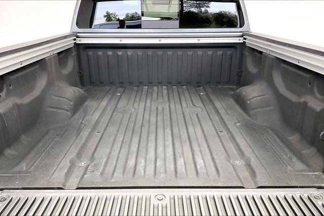 Used 2024 Nissan Titan PRO-4X w/ Pro-4x Convenience Package AWD/4WD image 27