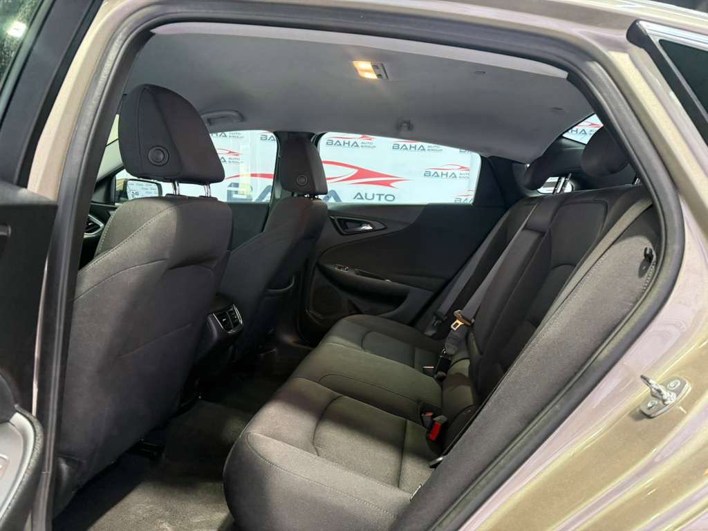 Used 2025 Chevrolet Malibu LT FWD image 33