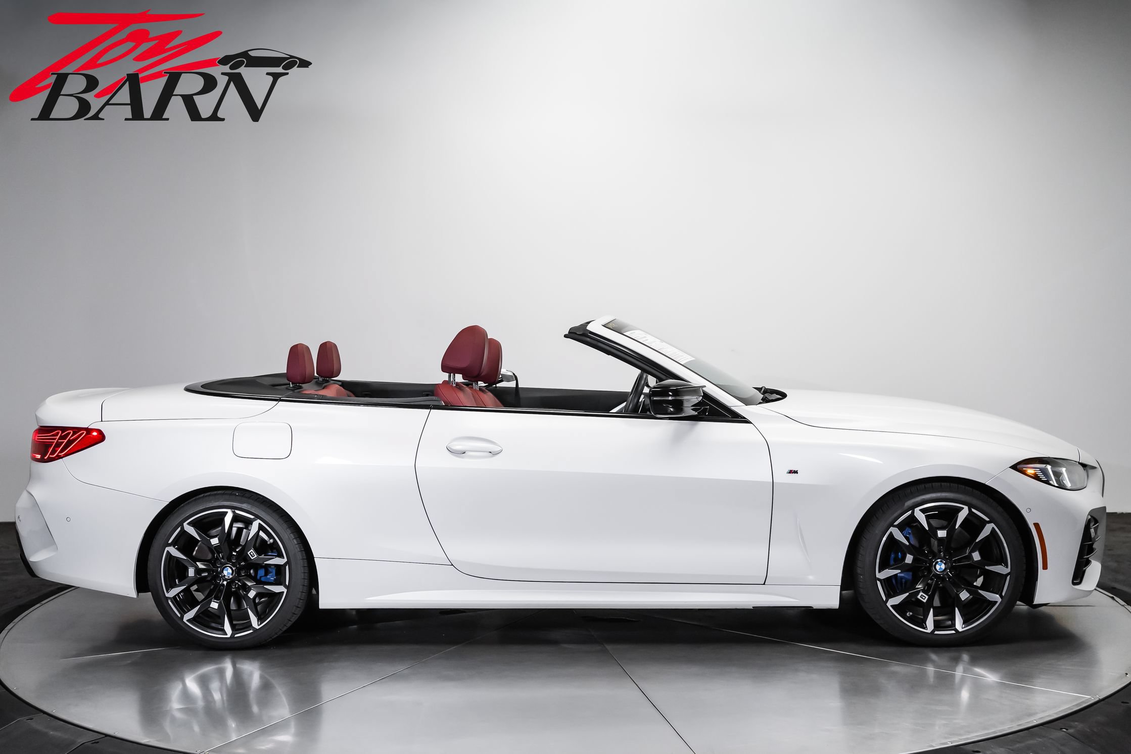 Used 2025 BMW M440i Convertible RWD image 6