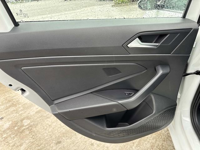 Certified 2025 Volkswagen Jetta S image 9