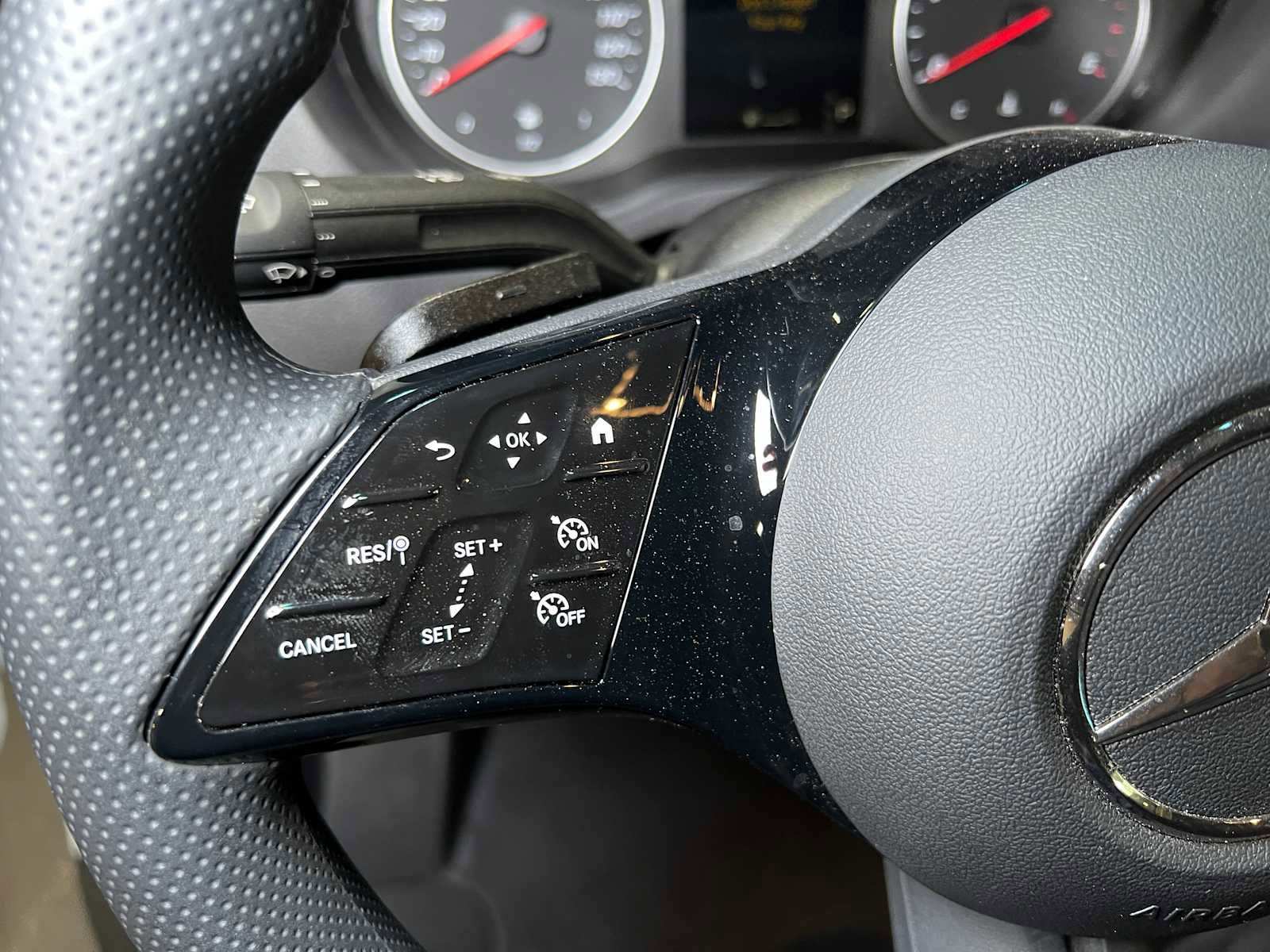 Used 2025 Mercedes-Benz Sprinter 2500 image 23