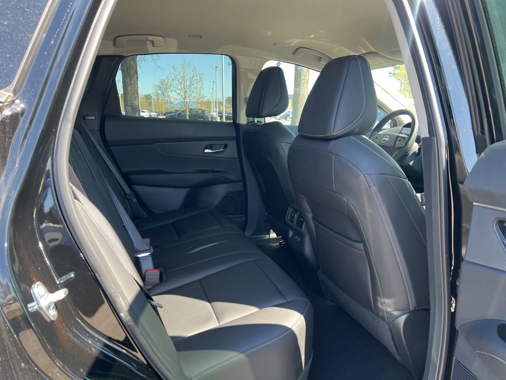 New 2025 Nissan Murano SV image 16