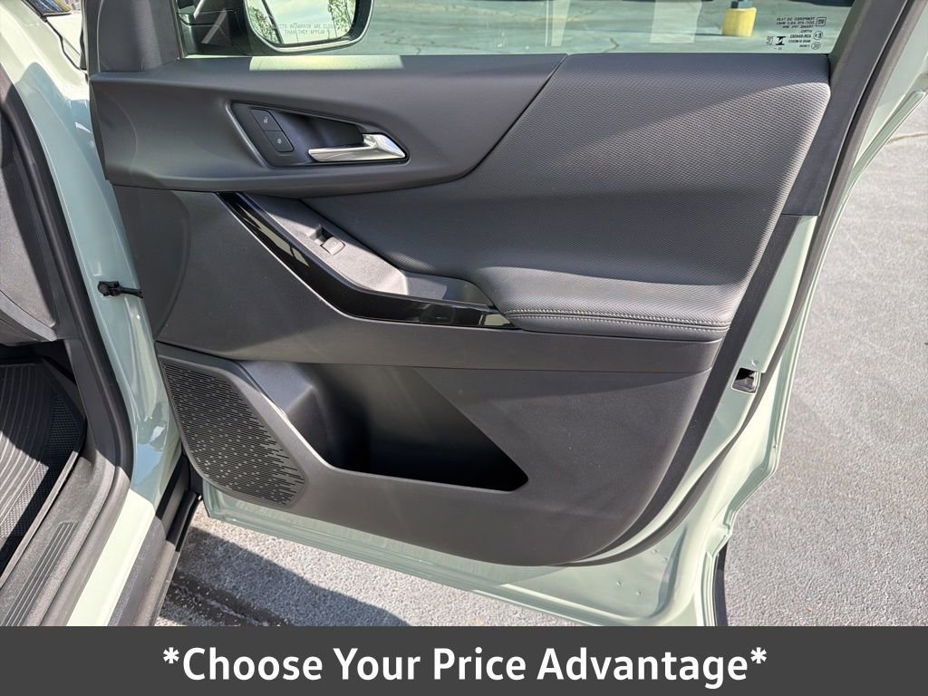 Used 2026 Chevrolet Equinox LT w/ LPO, Floor Liner Package image 23