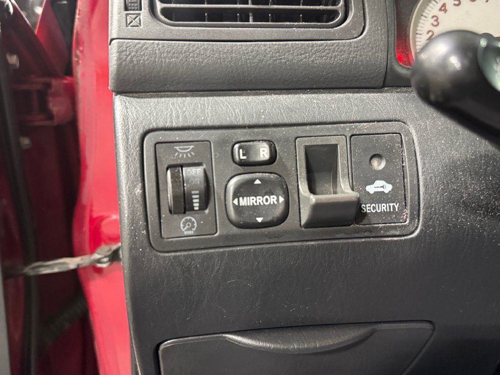Used 2005 Toyota Corolla LE FWD image 15