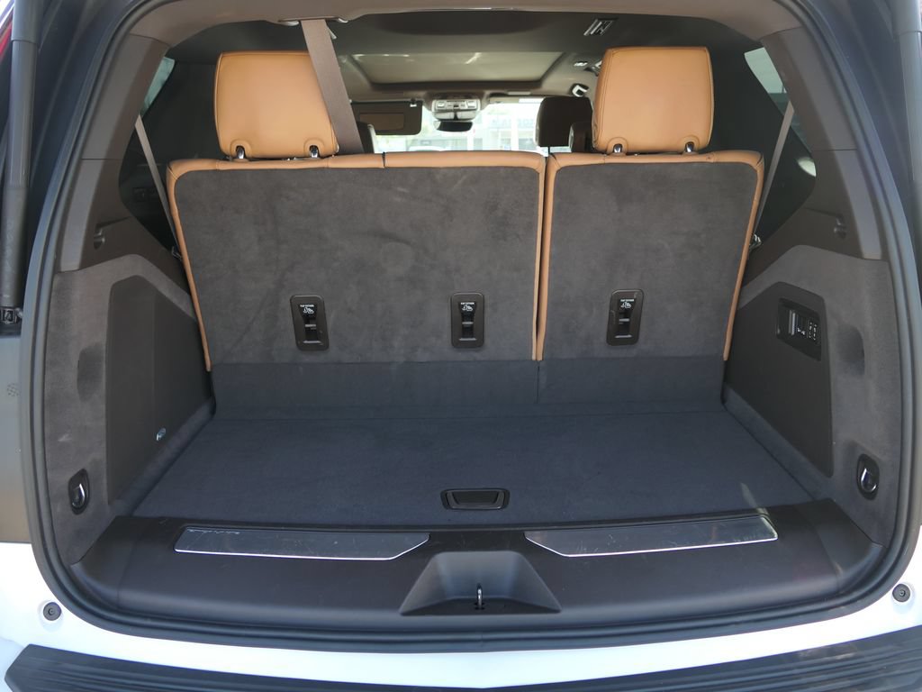 Used 2022 Cadillac Escalade Sport w/ Touring Package AWD/4WD image 22