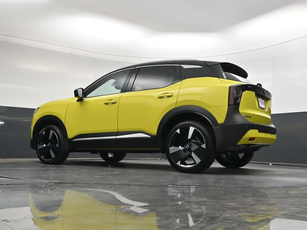 Used 2025 Nissan Kicks SR w/ SR Premium Package FWD image 46