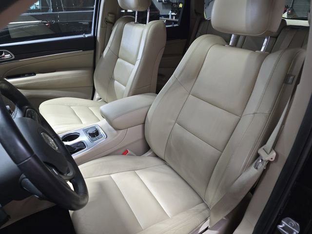 Used 2019 Jeep Grand Cherokee Limited w/ Trailer Tow Group IV image 17