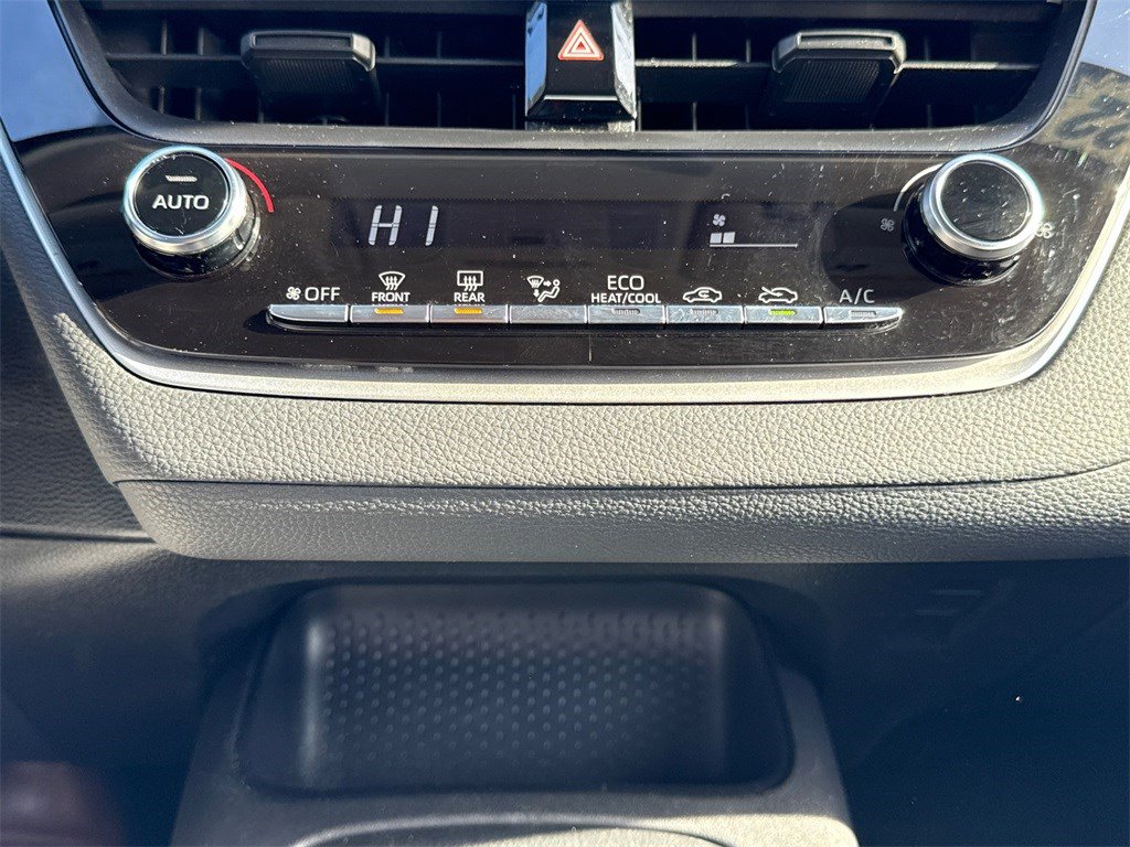 Used 2022 Toyota Corolla LE image 26