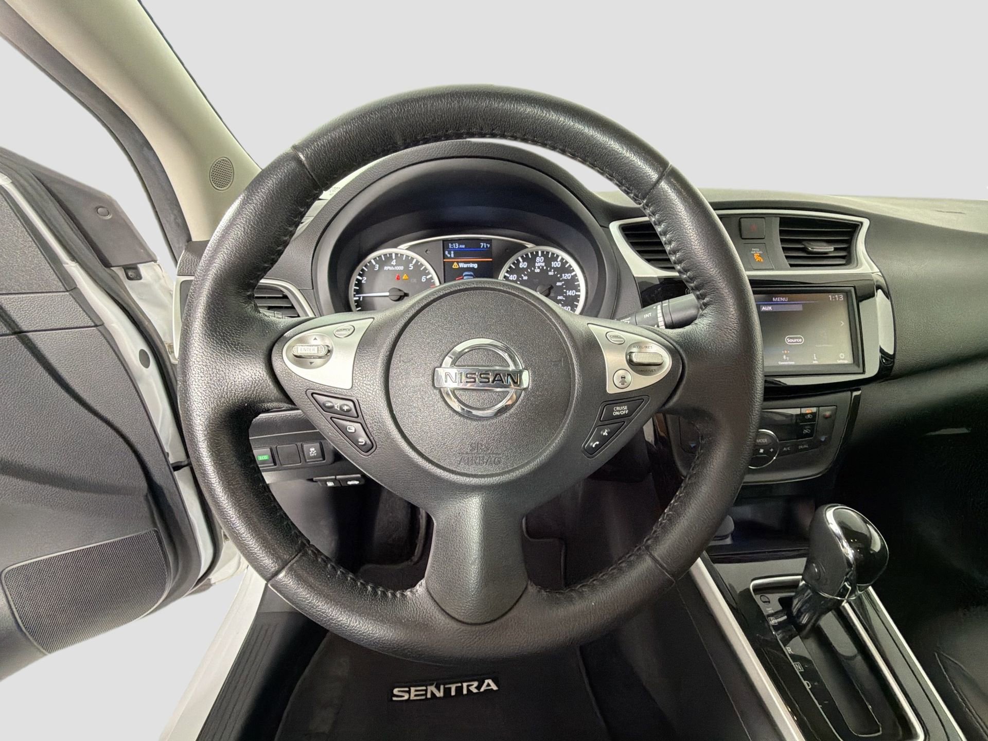 Used 2019 Nissan Sentra SL FWD image 12