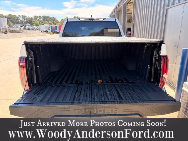 Used 2024 Toyota Tundra Limited AWD/4WD image 7