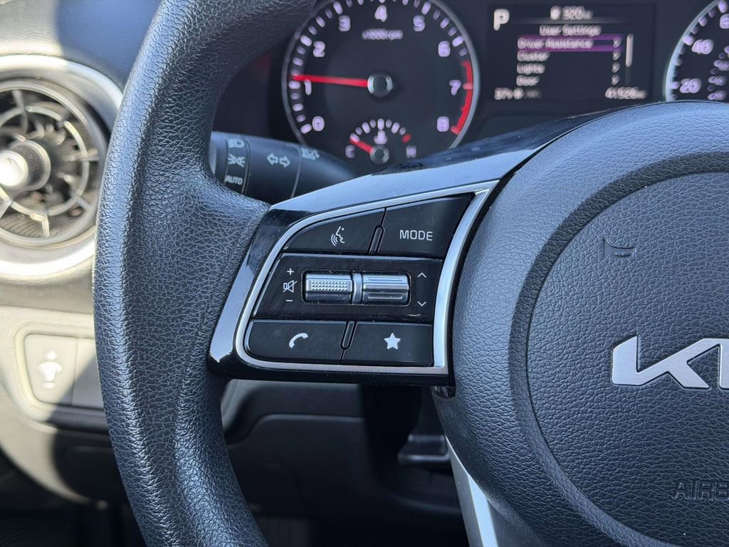 Used 2024 Kia Forte LXS image 8