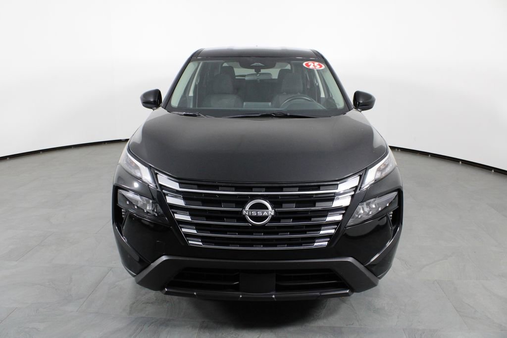 Used 2025 Nissan Rogue SV image 14