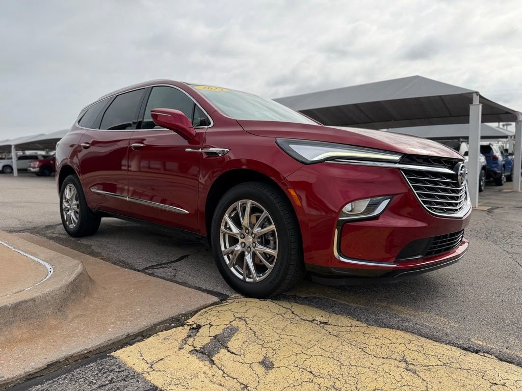 Used 2022 Buick Enclave Premium w/ Surround and Sites Package FWD image 3