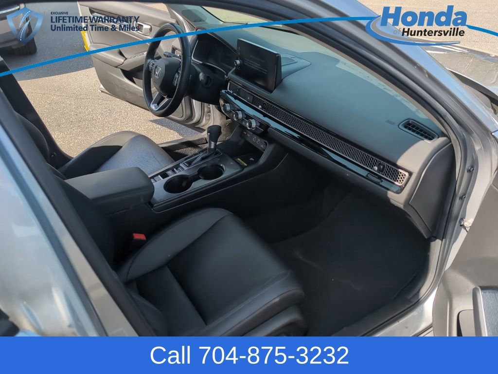 Used 2024 Honda Civic Touring image 16