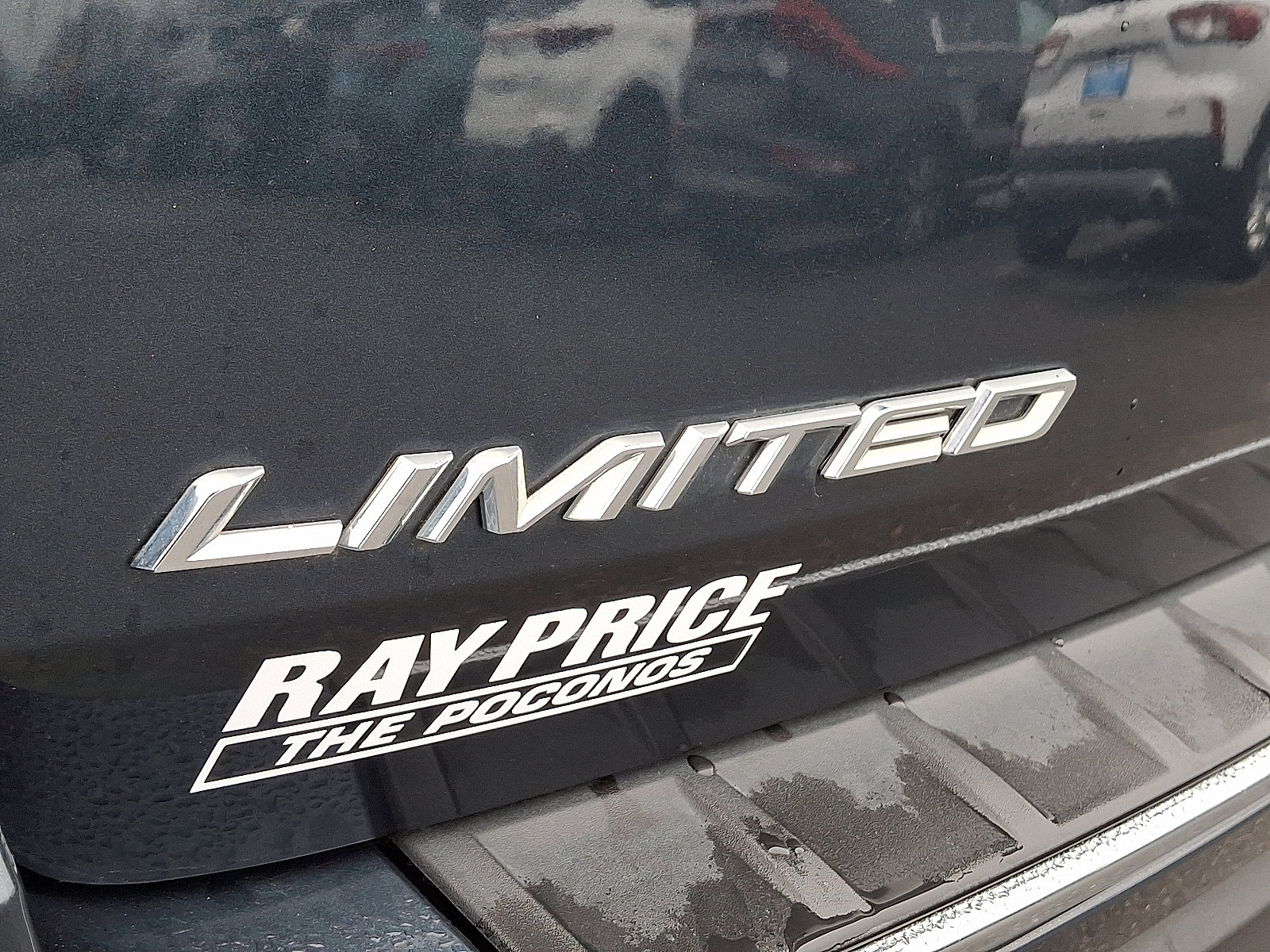 Certified 2023 Ford Explorer Limited w/ Limited Technology Package image 33