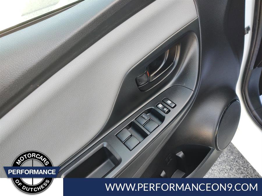 Used 2017 Toyota Yaris L w/ Carpet Mat Package FWD image 10