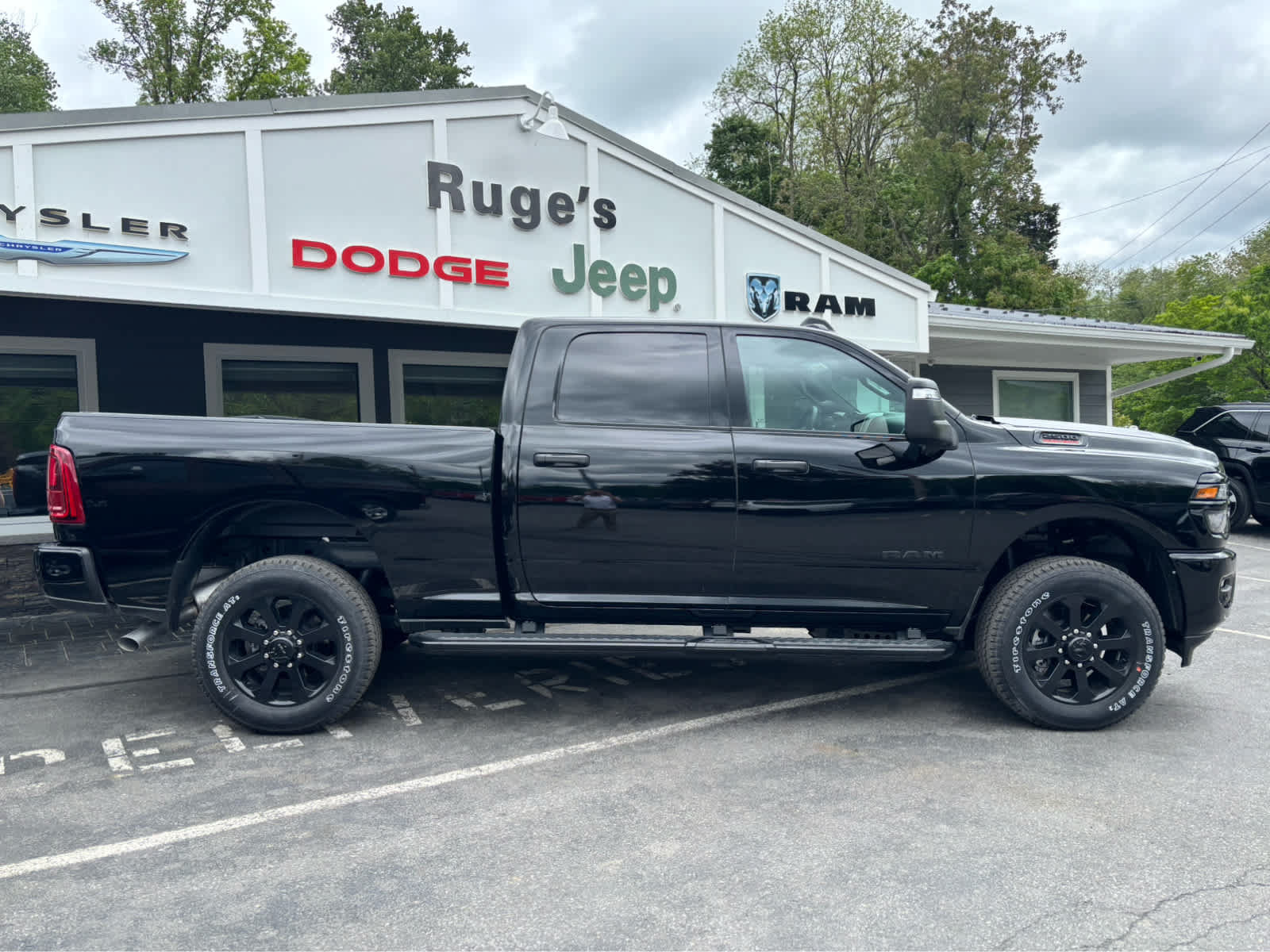 New 2026 RAM 2500 Big Horn AWD/4WD image 7