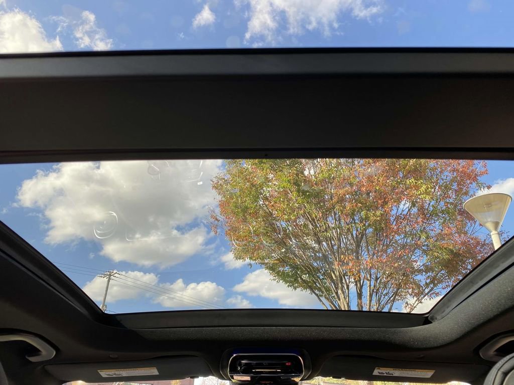 Certified 2025 Mercedes-Benz GLC 300 image 19