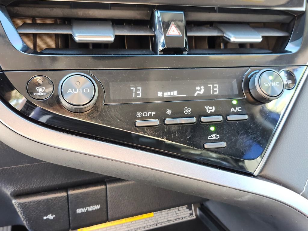 Used 2021 Toyota Camry XSE image 23