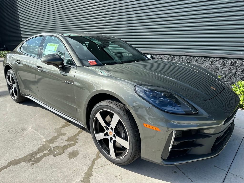 Used 2025 Porsche Panamera 4 image 9