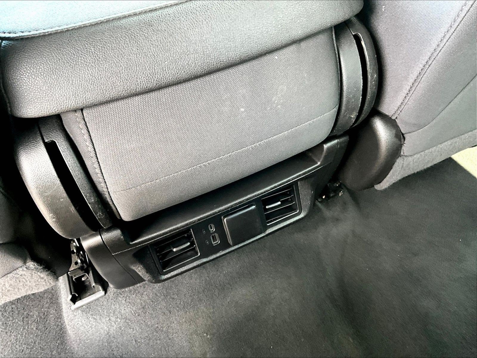 Used 2024 Chevrolet Silverado 1500 LT AWD/4WD image 10