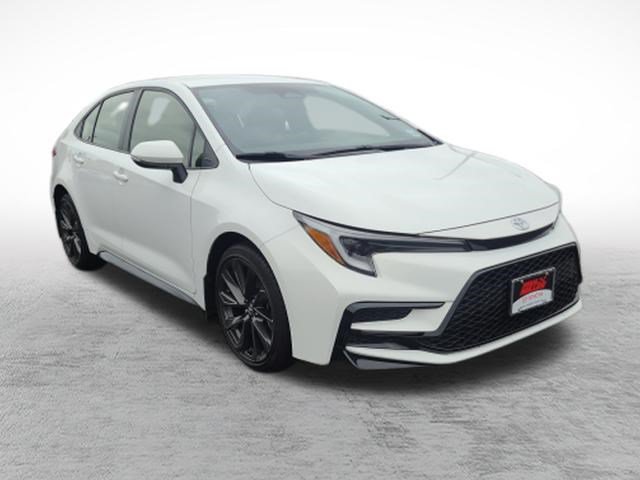 Certified 2023 Toyota Corolla SE w/ Carpet Mat Package (TMS) FWD image 3