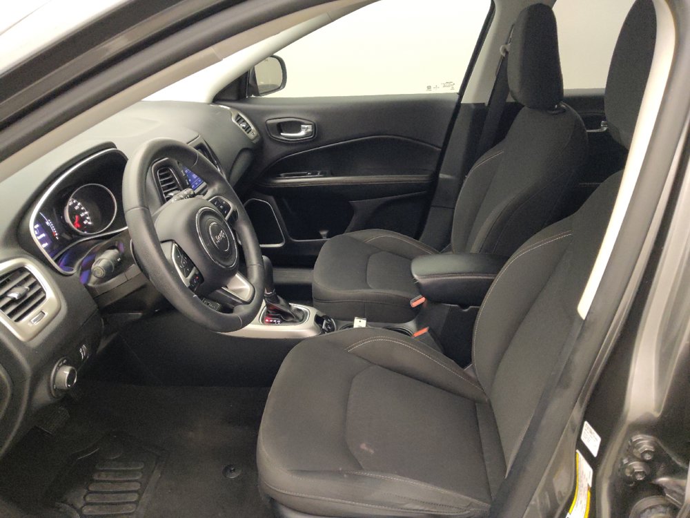 Used 2018 Jeep Compass Sport FWD image 17