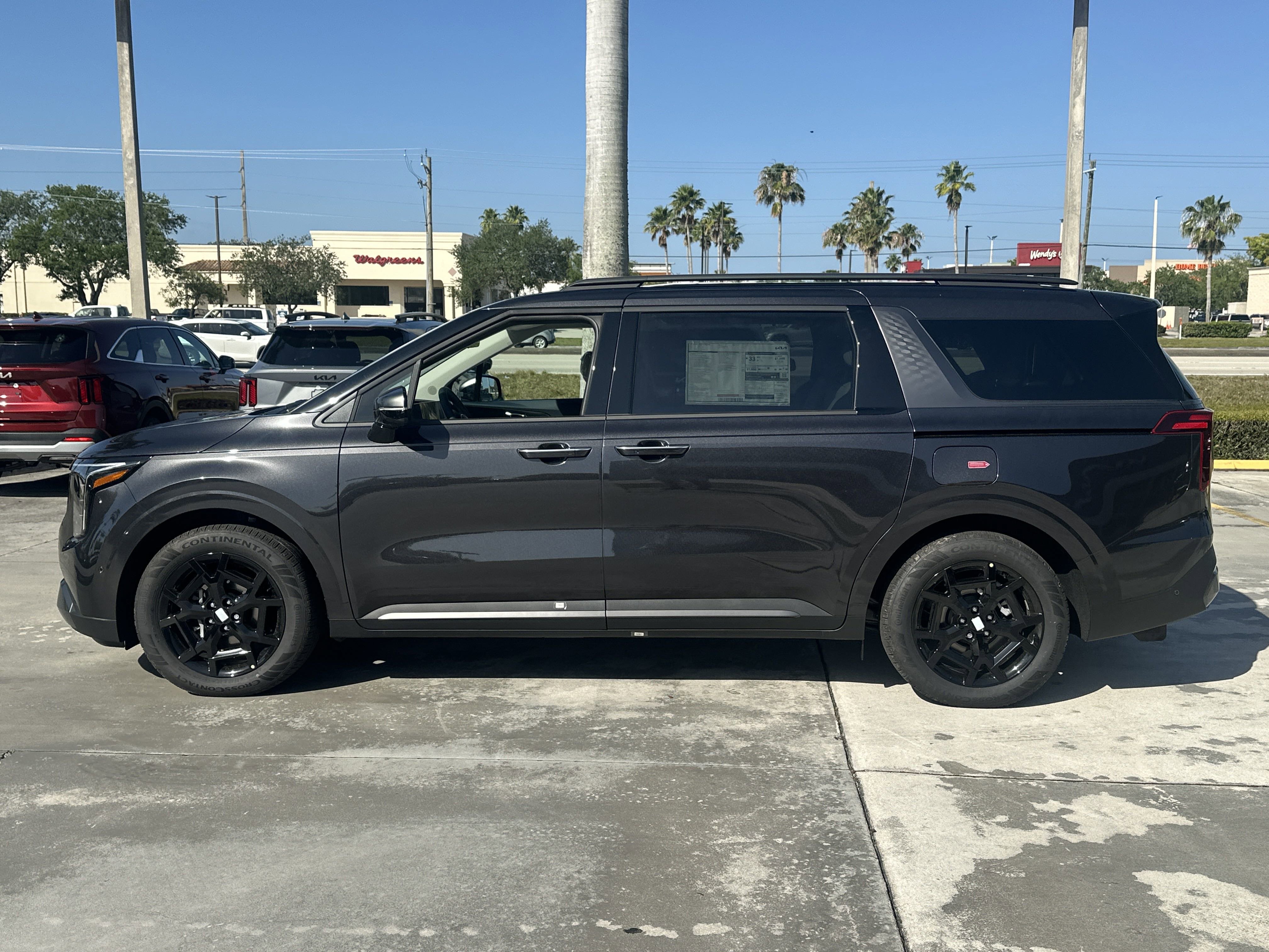 New 2025 Kia Carnival SX Prestige image 9