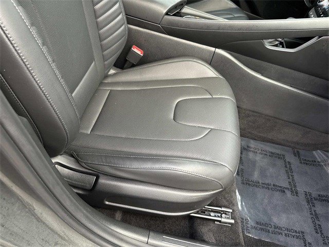 Used 2024 Hyundai Elantra Limited image 10