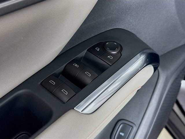 New 2026 Chevrolet Traverse LT image 20