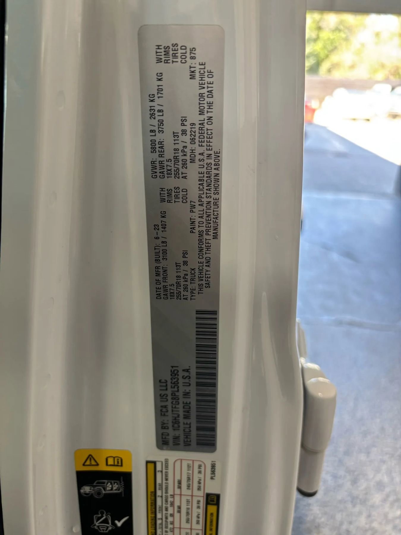 Used 2023 Jeep Gladiator Overland image 59