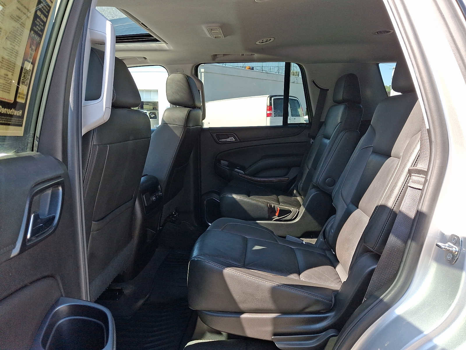 Used 2019 Chevrolet Tahoe LT w/ Luxury Package AWD/4WD image 9