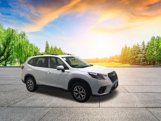 Certified 2023 Subaru Forester Premium image 2