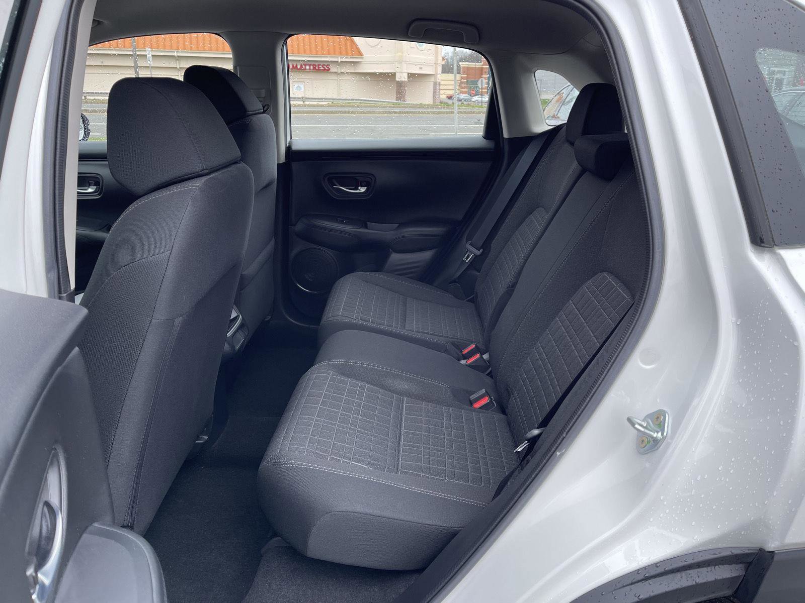 Used 2023 Honda HR-V LX image 14