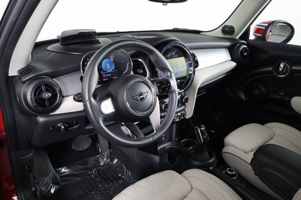 Used 2023 MINI Cooper 2-Door Hardtop FWD image 7