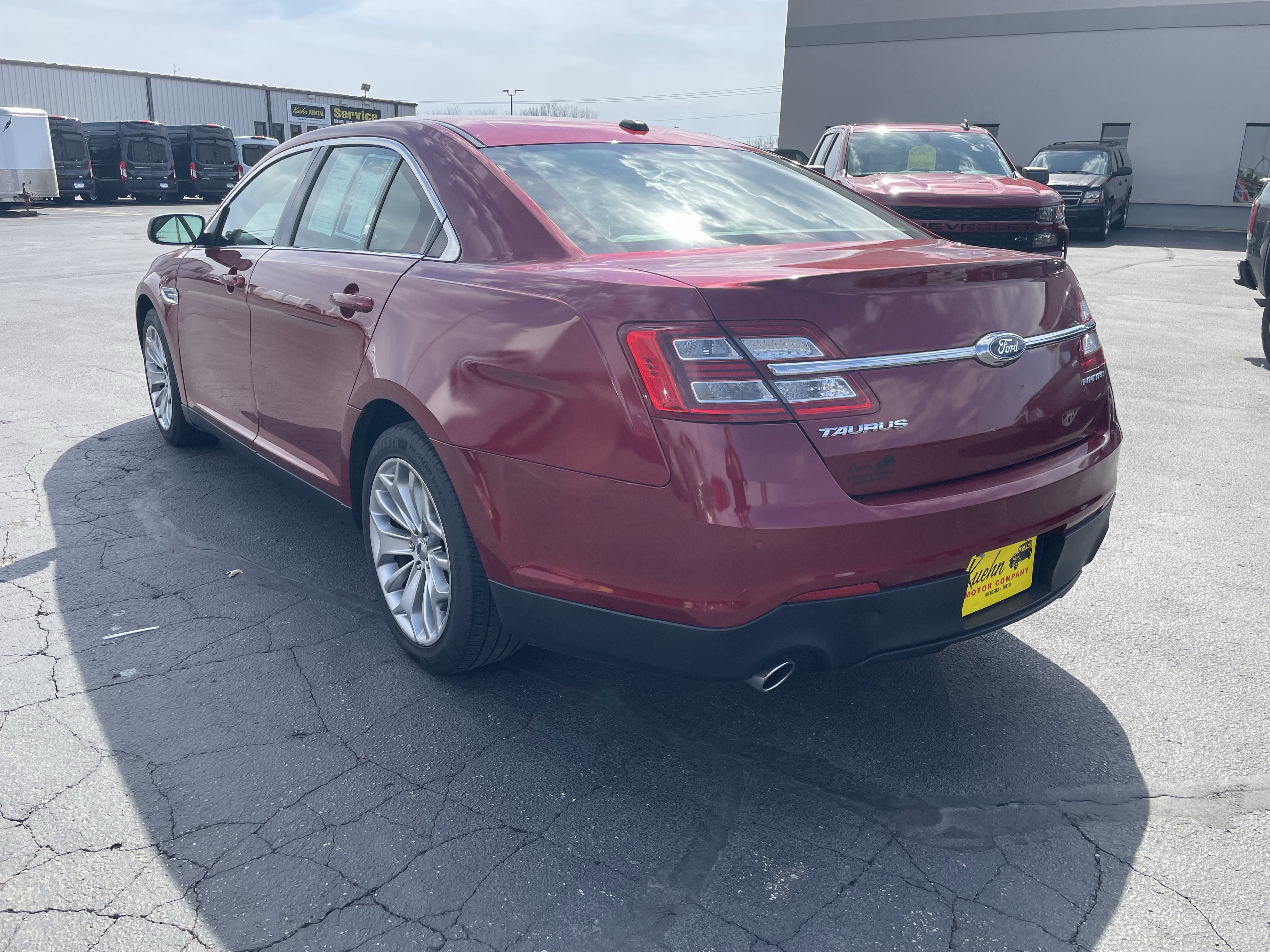 Used 2013 Ford Taurus Limited FWD image 6