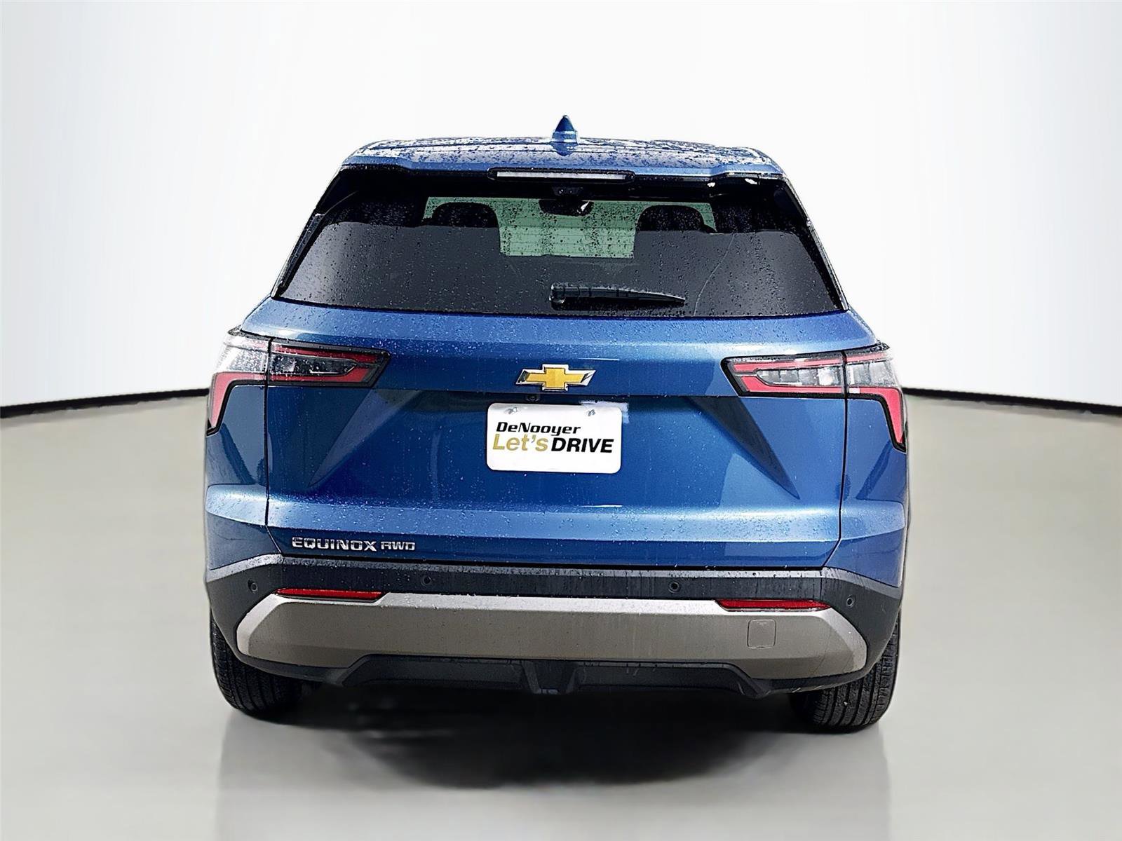 Used 2025 Chevrolet Equinox LT w/ Safety and Technology Package image 8