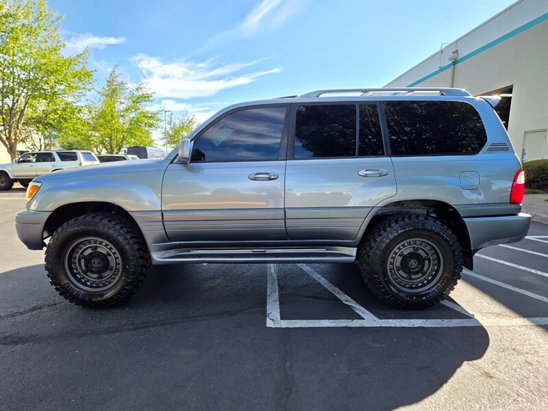 Used 2004 Lexus LX 470 4WD image 3