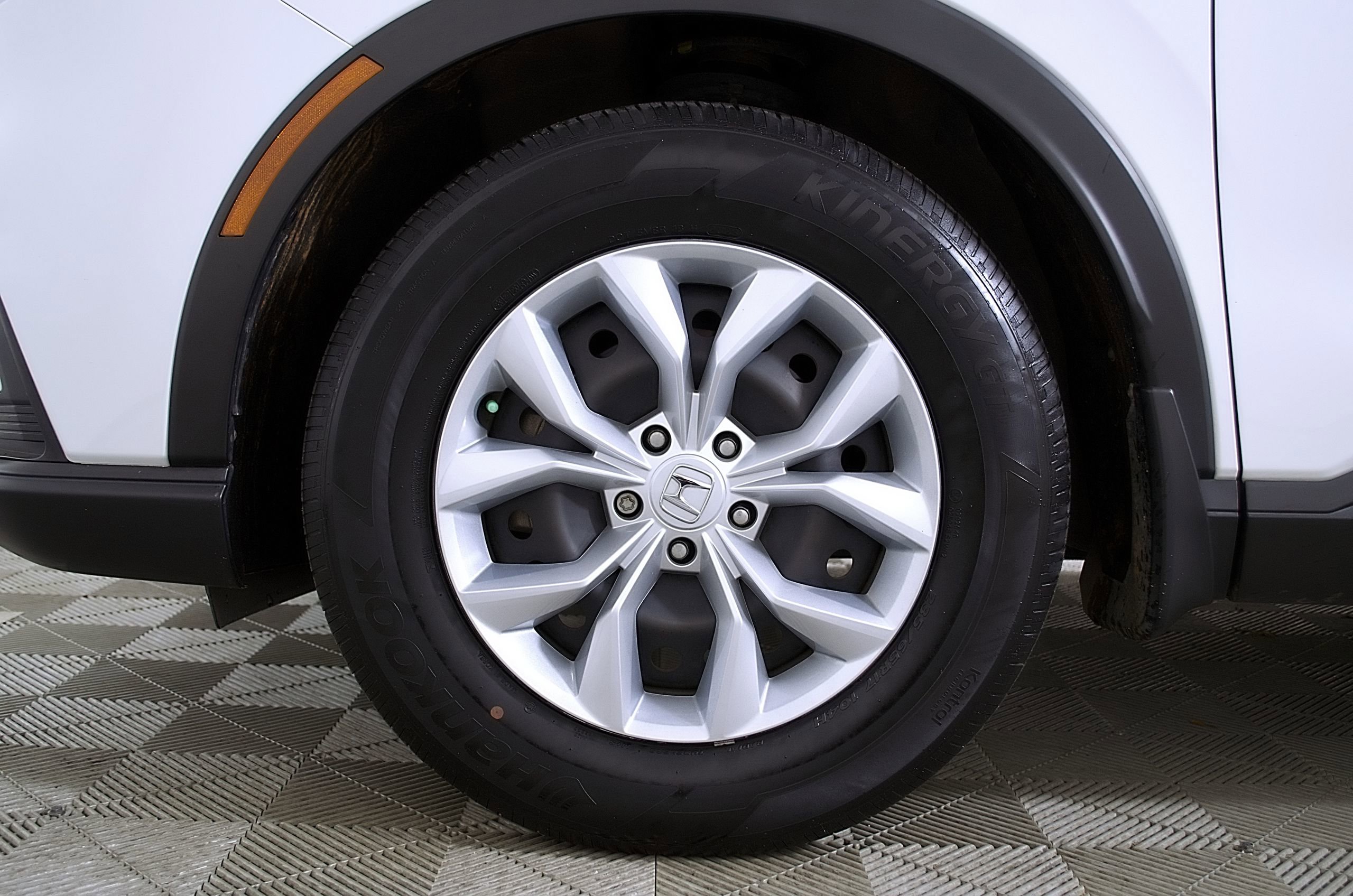 Used 2024 Honda CR-V LX image 11