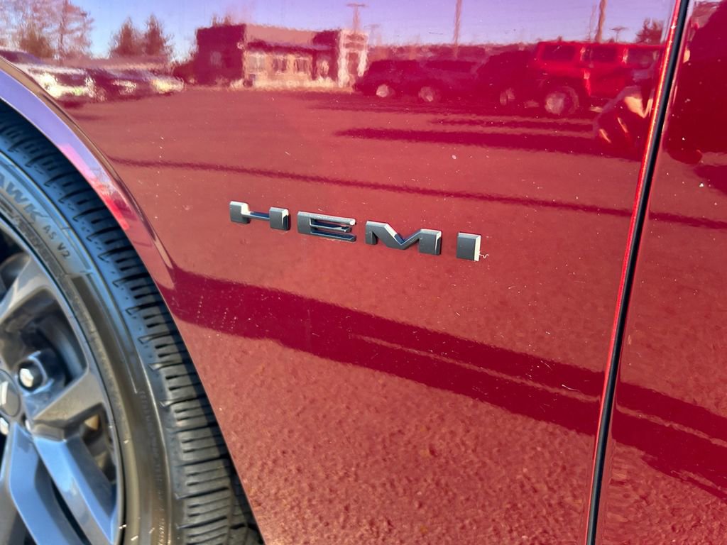 Used 2021 Dodge Challenger R/T w/ Blacktop Package image 31